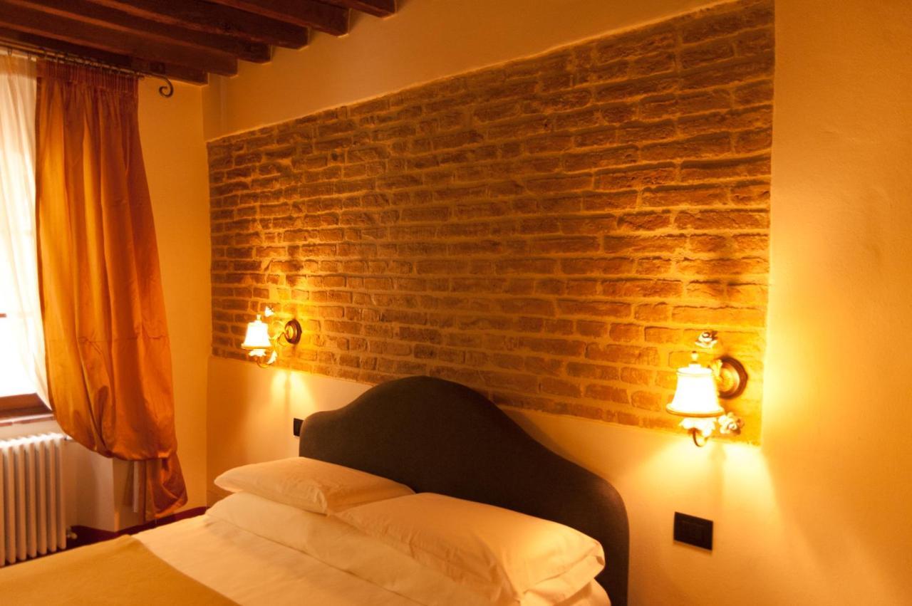 Palazzo Benucci Bed & Breakfast San Gimignano Exterior photo
