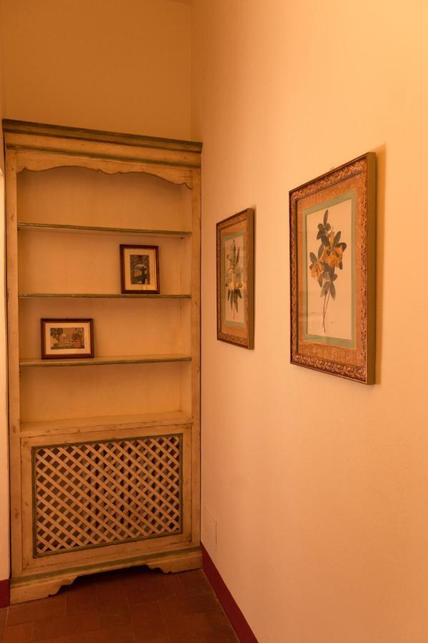 Palazzo Benucci Bed & Breakfast San Gimignano Exterior photo